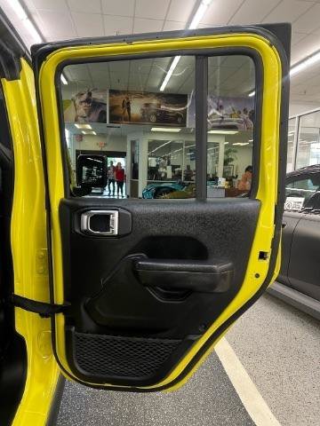 Used 2023 Jeep Wrangler Unlimited w/ Cold Weather Group AWD/4WD image 32