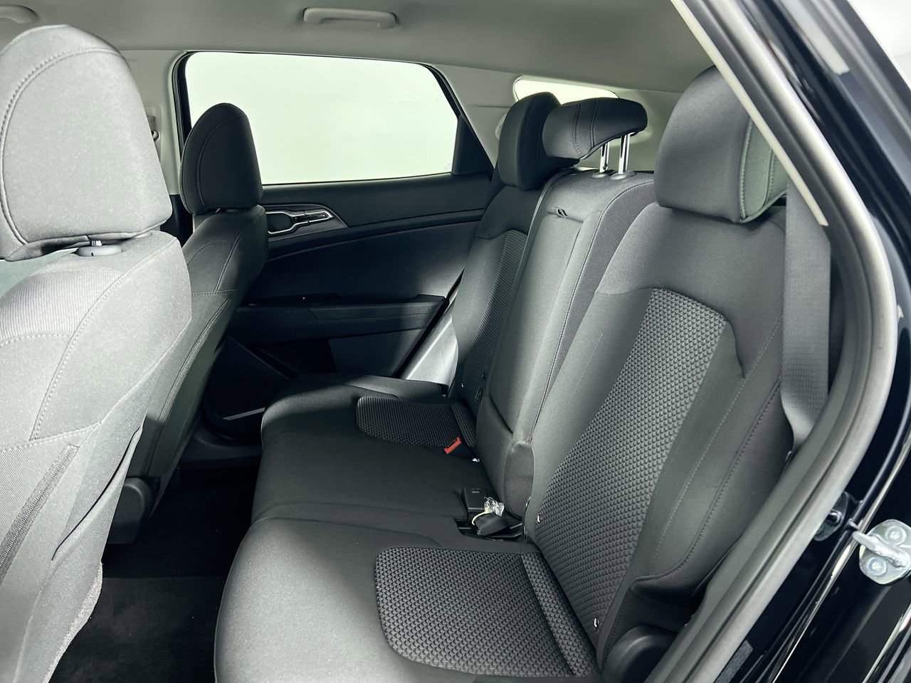 New 2026 Kia Sportage LX image 29