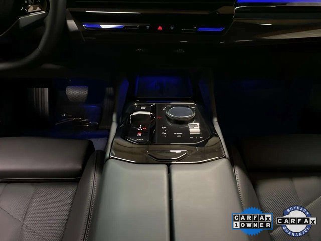 Used 2025 BMW 530i xDrive image 12