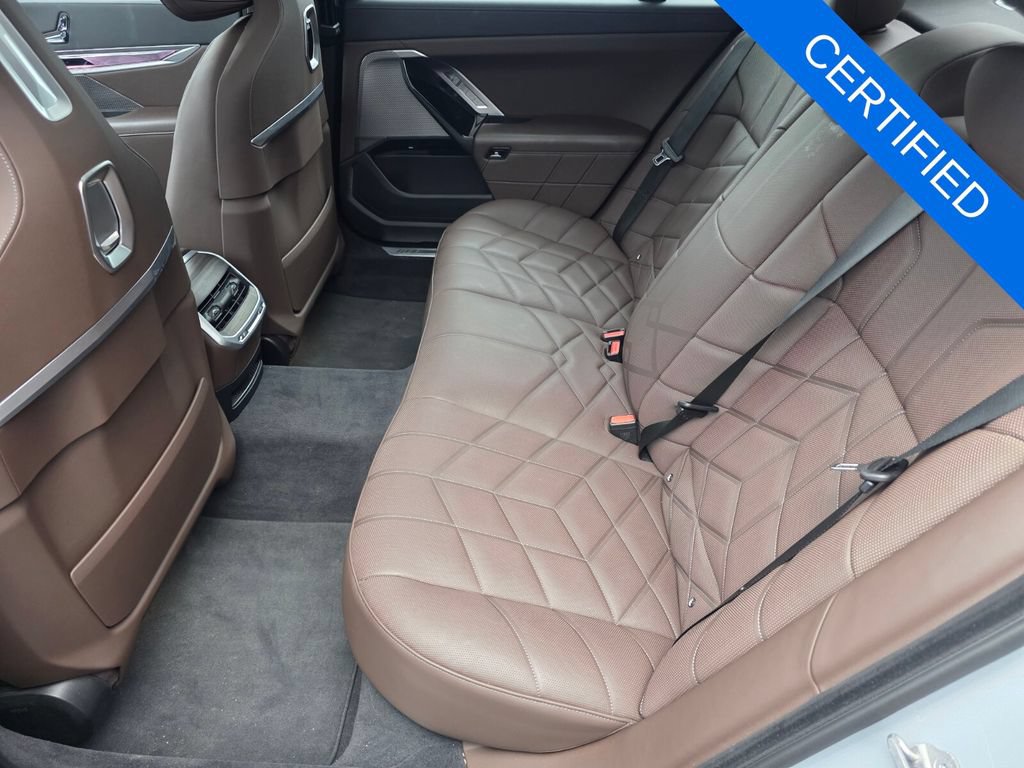 Certified 2023 BMW 760i xDrive AWD/4WD image 13