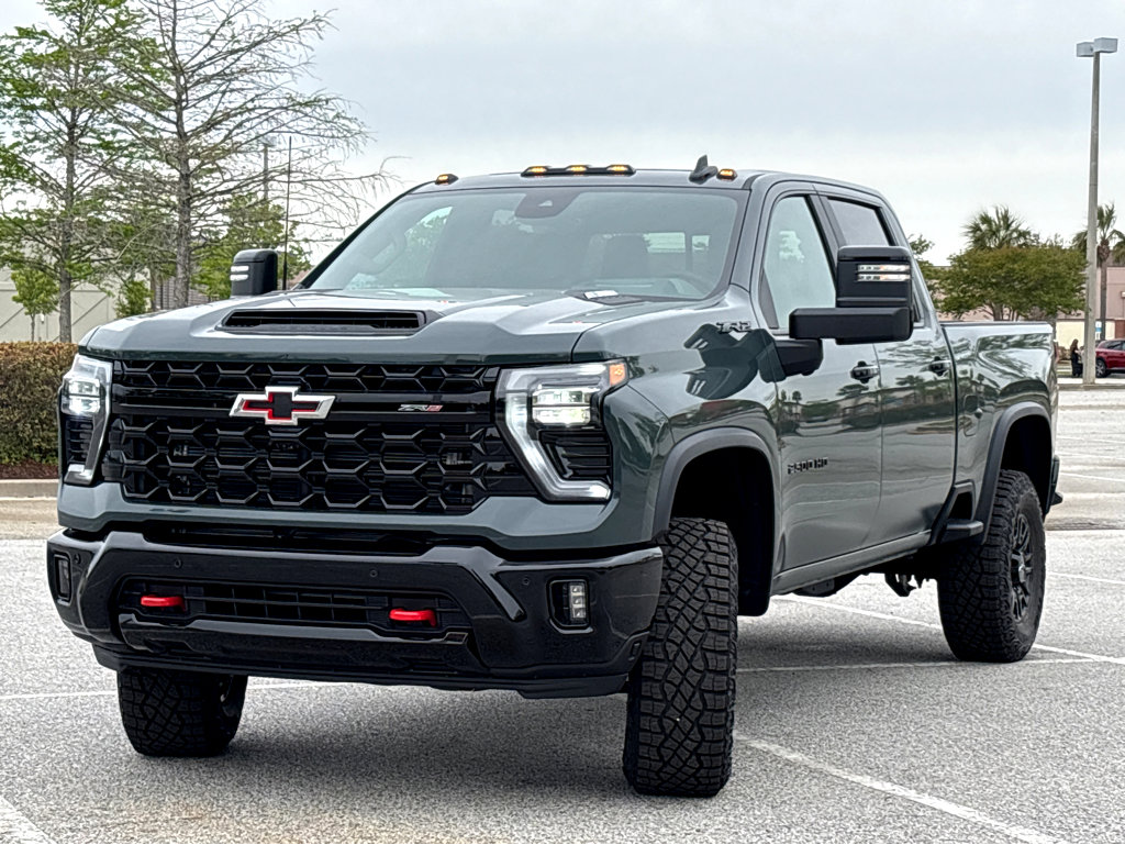 New 2026 Chevrolet Silverado 2500 ZR2 image 3