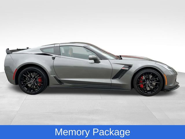Used 2015 Chevrolet Corvette Z06 w/ 3LZ Preferred Equipment Group image 2