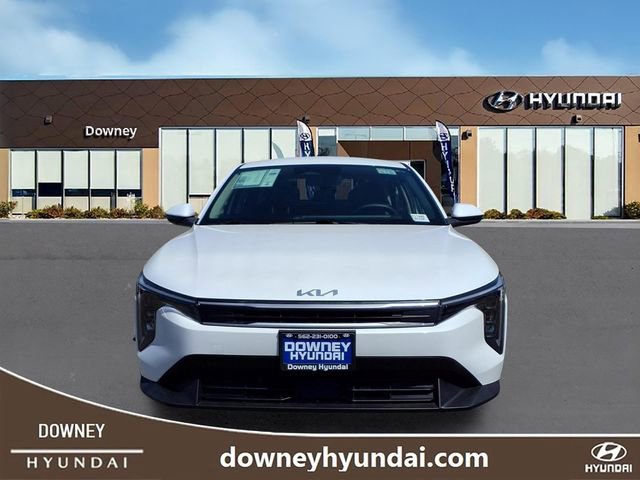 Used 2025 Kia K4 LXS FWD image 2