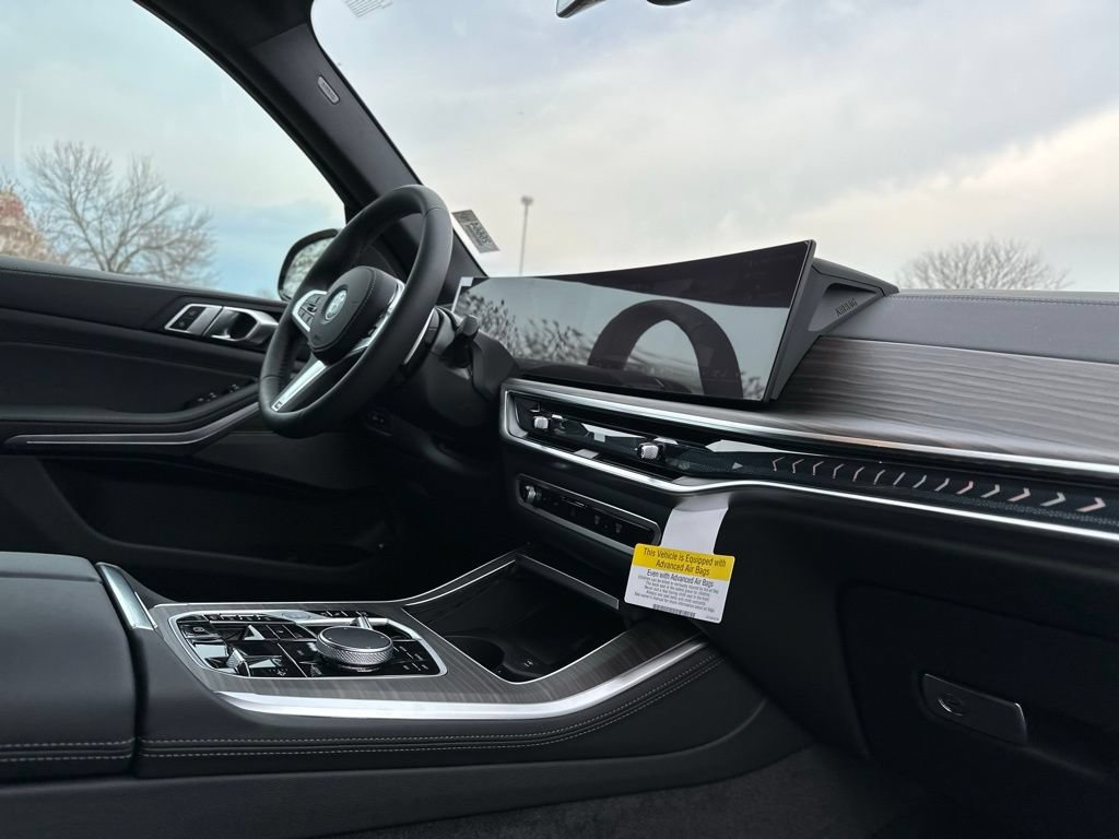 New 2026 BMW X5 xDrive50e w/ M Sport Package AWD/4WD image 22