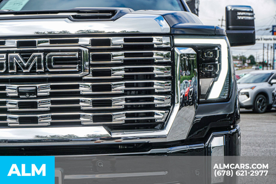Used 2025 GMC Sierra 3500 Denali w/ Denali Reserve Package AWD/4WD image 11