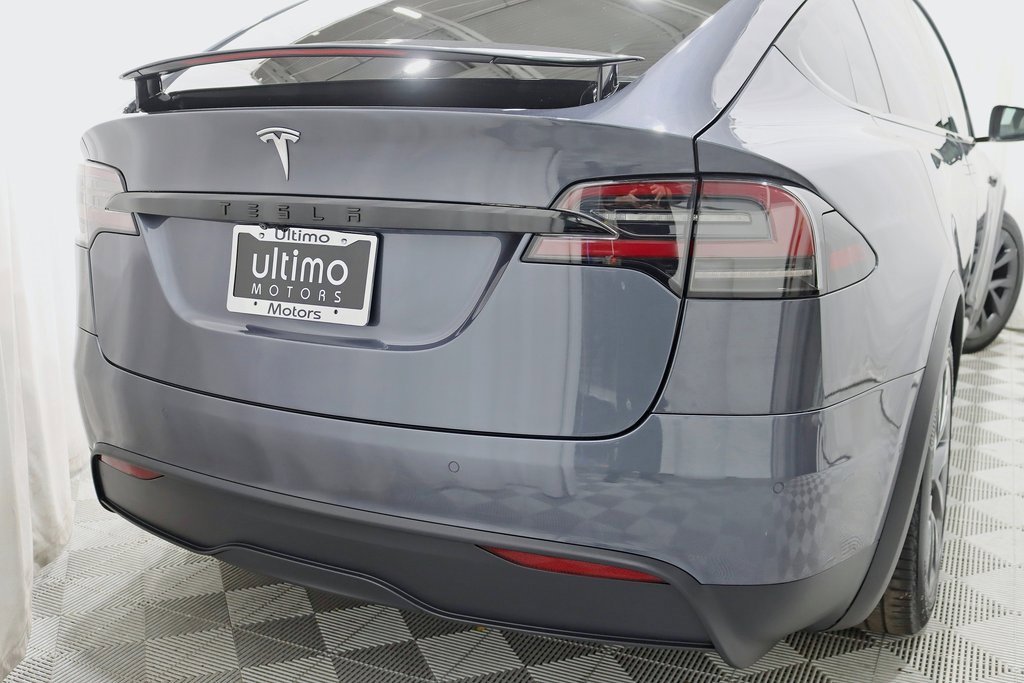 Used 2022 Tesla Model X image 11