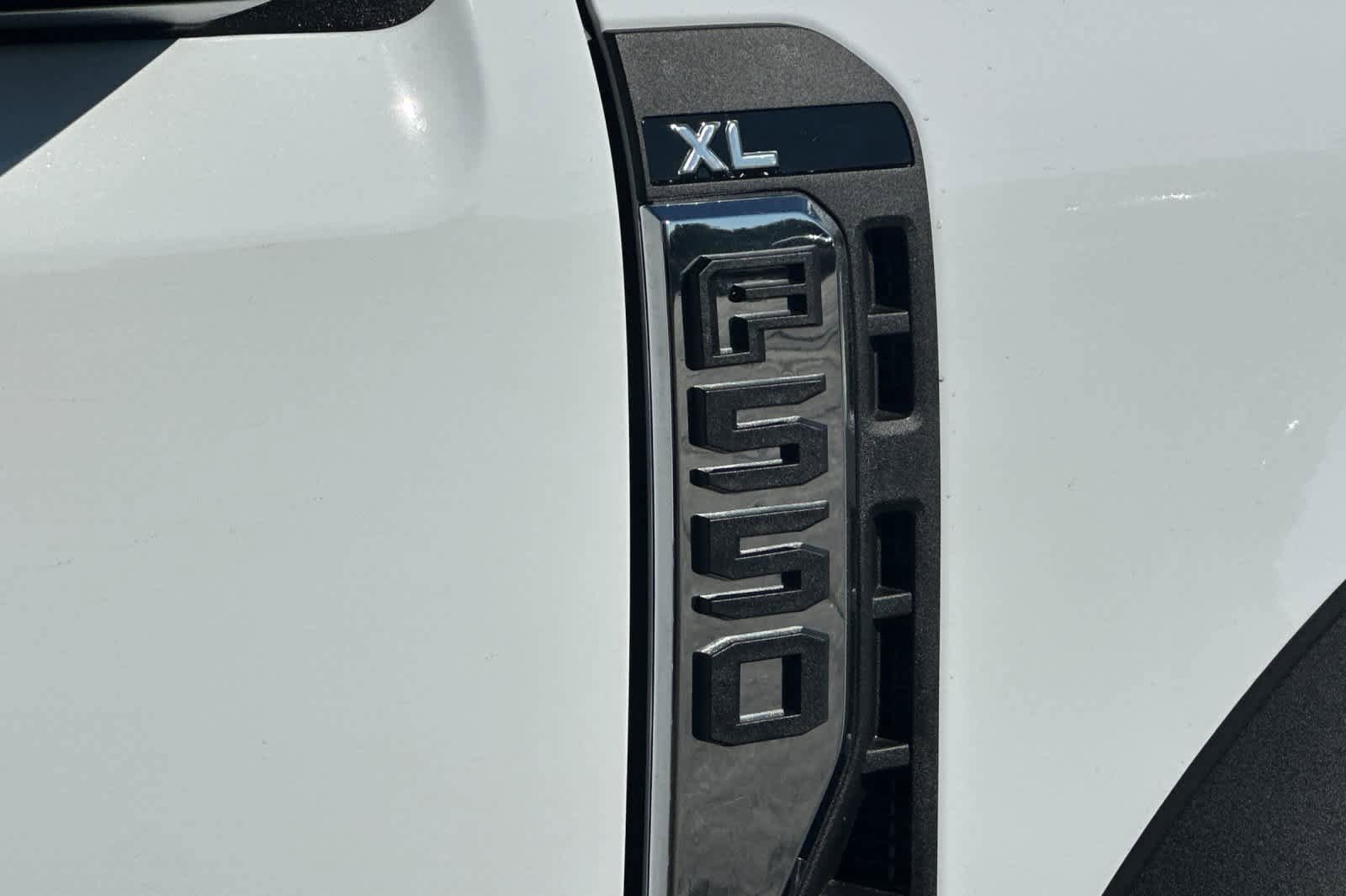 New 2026 Ford F550 4x4 SuperCab Super Duty image 7