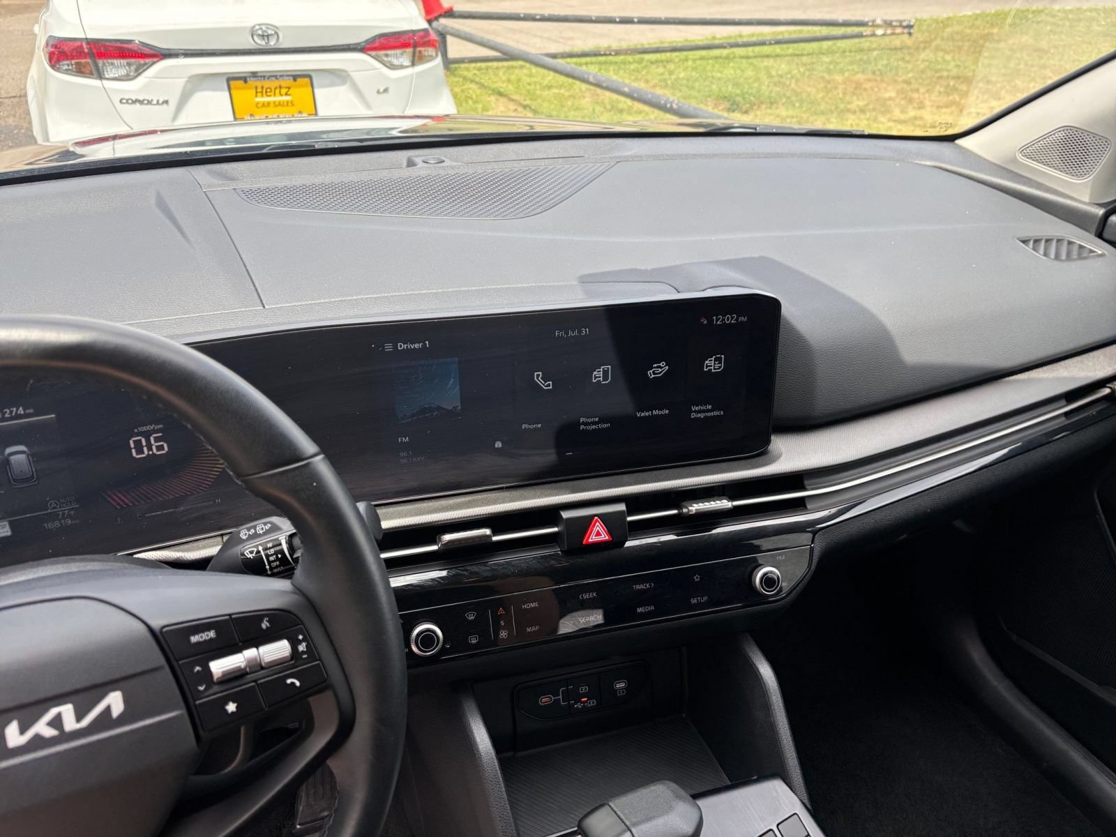 Used 2026 Kia Sportage LX FWD image 17