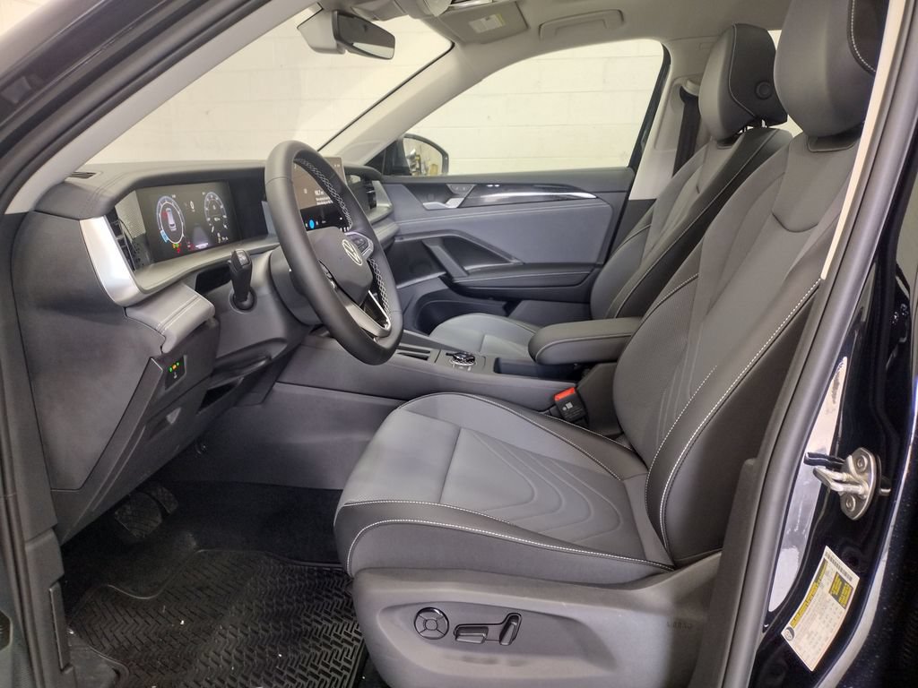 New 2026 Volkswagen Tiguan SE AWD/4WD image 23