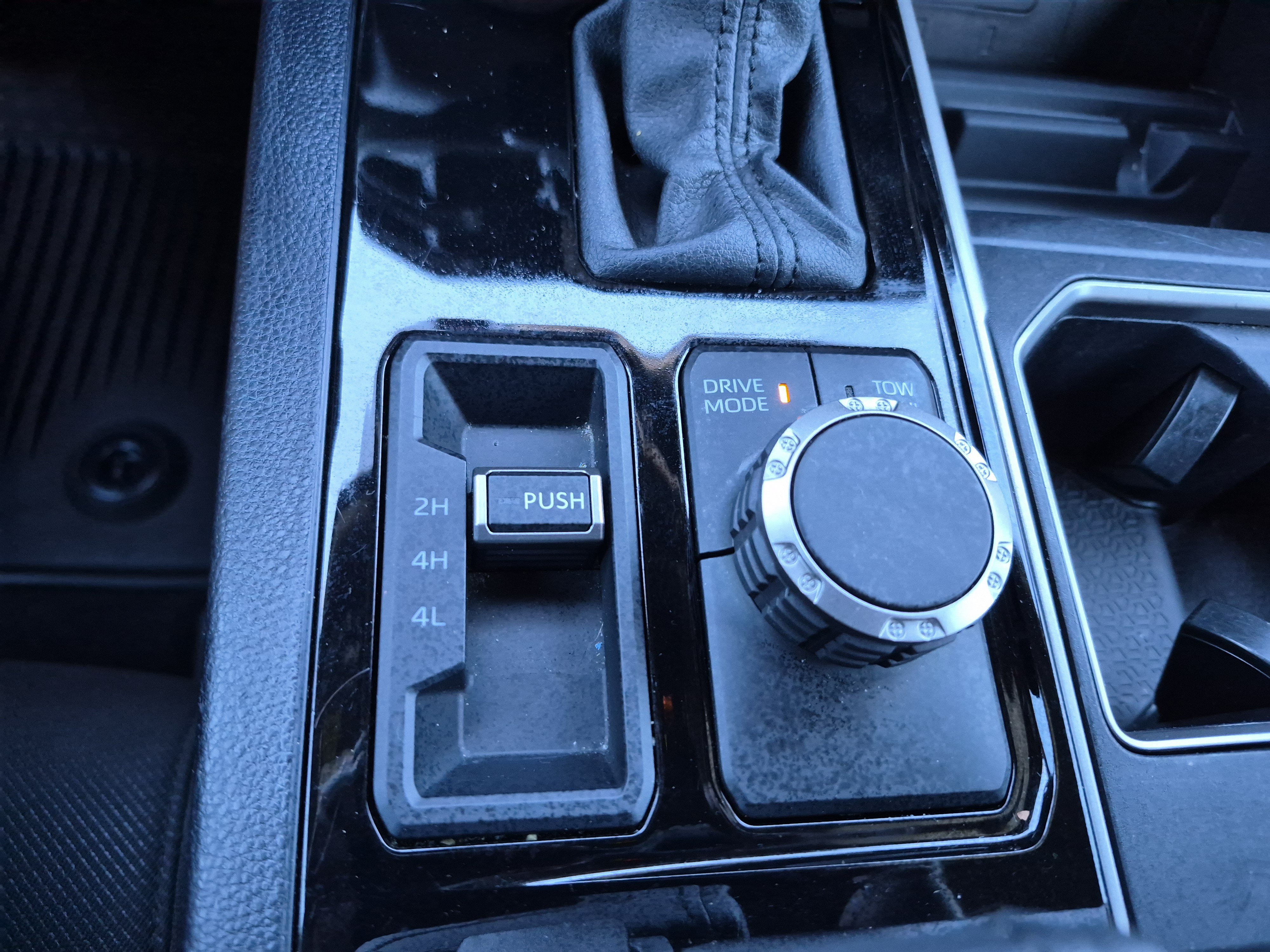 Used 2025 Toyota Tundra SR5 AWD/4WD image 29
