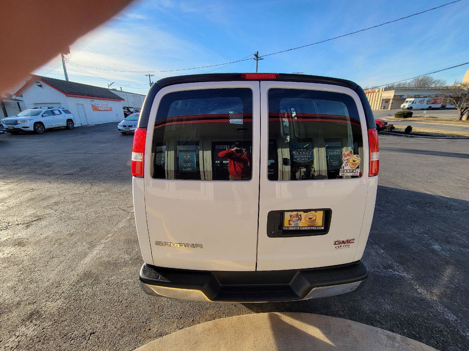 Used 2024 GMC Savana 2500 w/ Driver Convenience Package RWD image 23