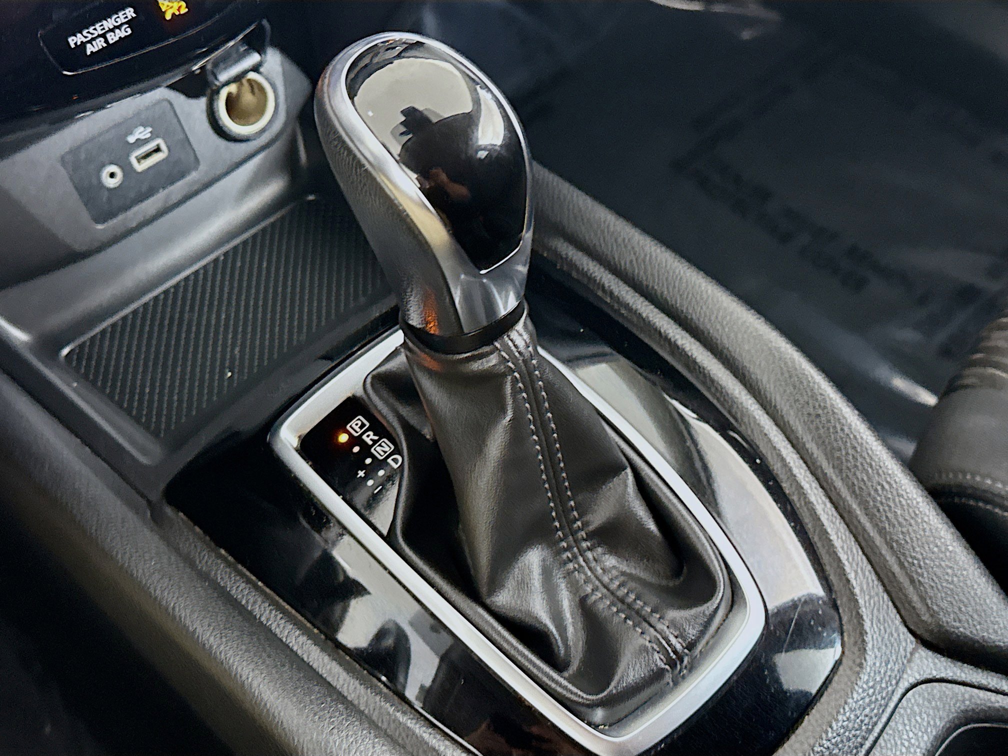 Used 2019 Nissan Rogue SV image 20