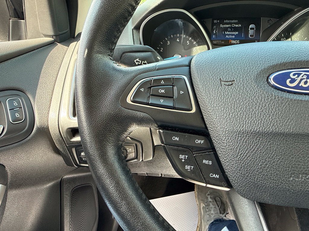 Used 2018 Ford Focus Titanium FWD image 27