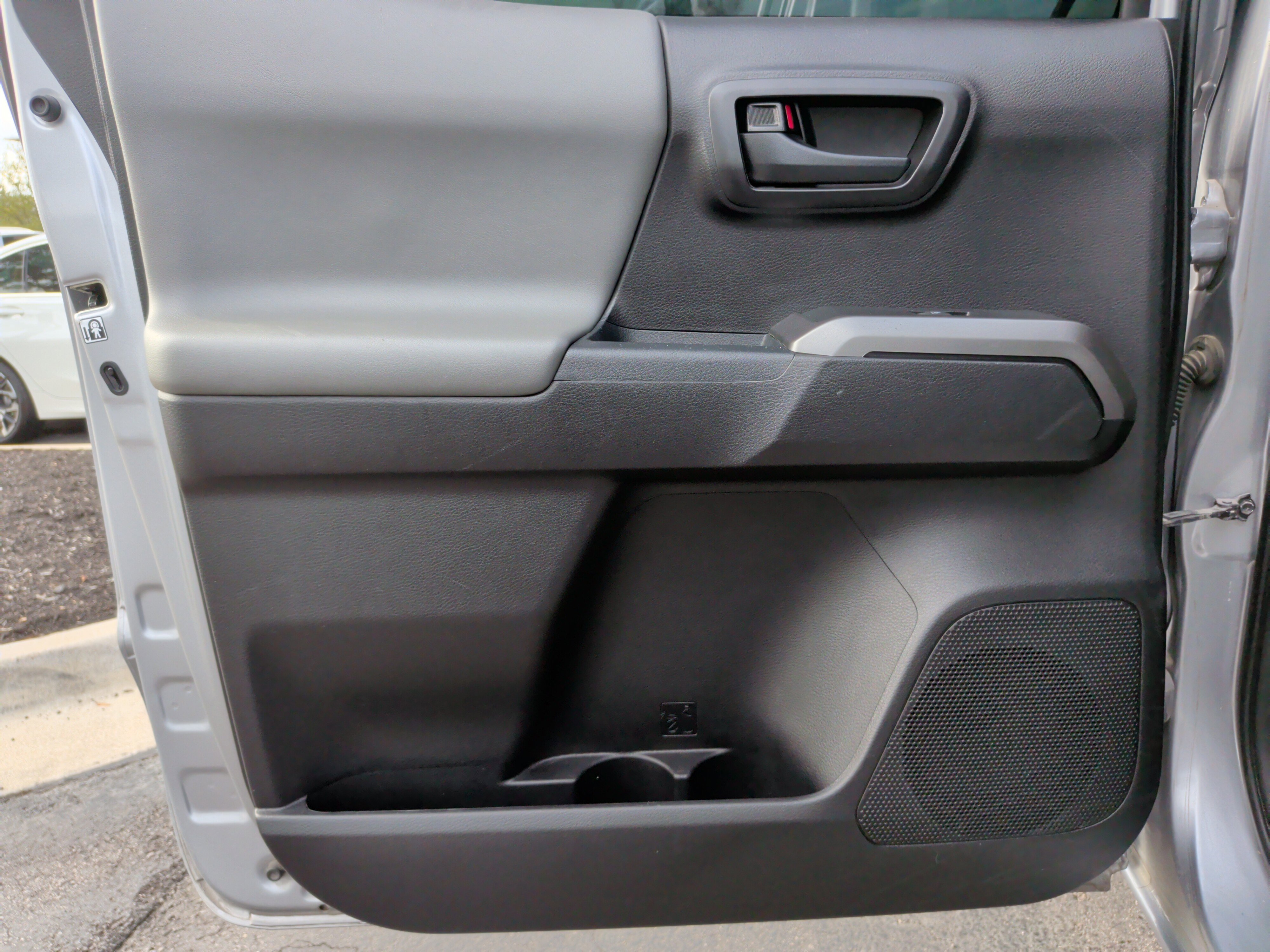 Used 2019 Toyota Tacoma SR5 image 36