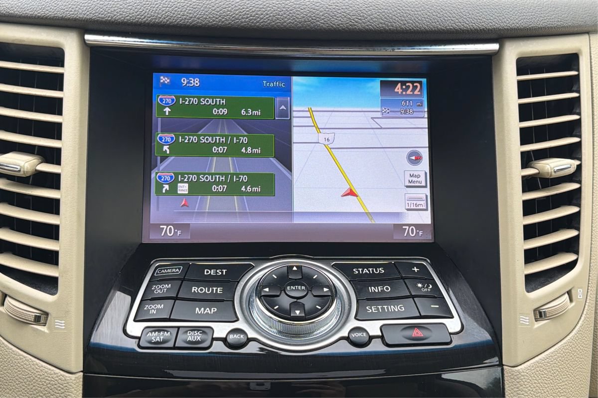 Used 2016 INFINITI QX70 2WD w/ Premium Package image 31