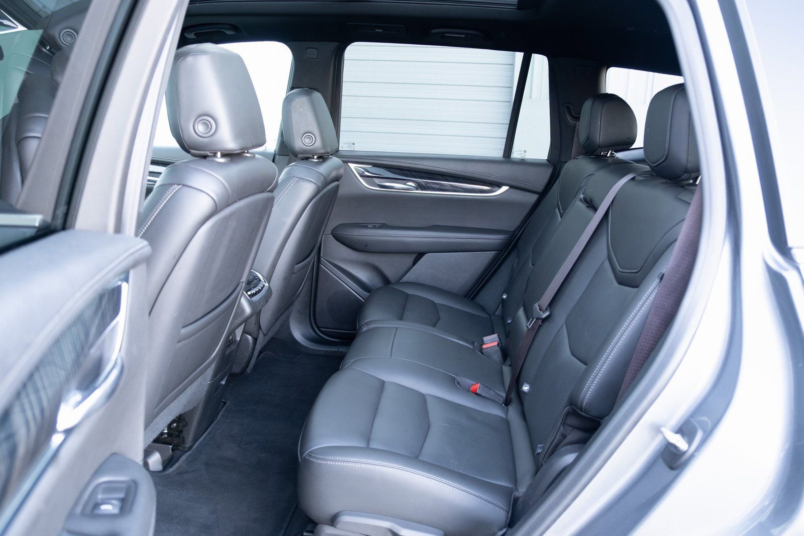 Used 2021 Cadillac XT6 Premium Luxury image 18