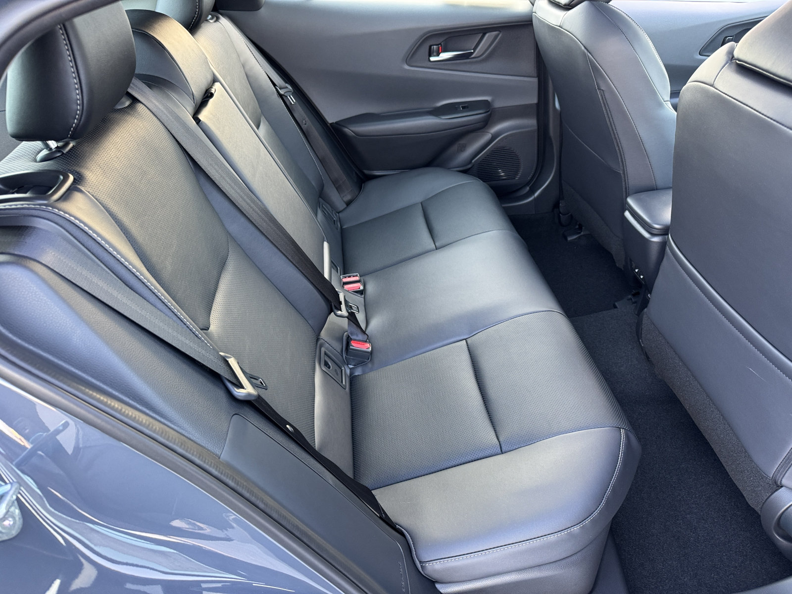 New 2027 Toyota Prius Limited w/ Limited Premium Package FWD image 5