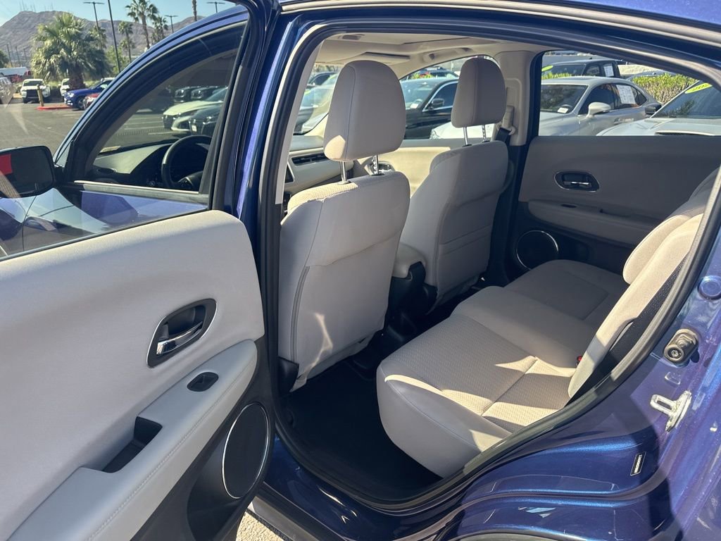Used 2017 Honda HR-V EX image 19