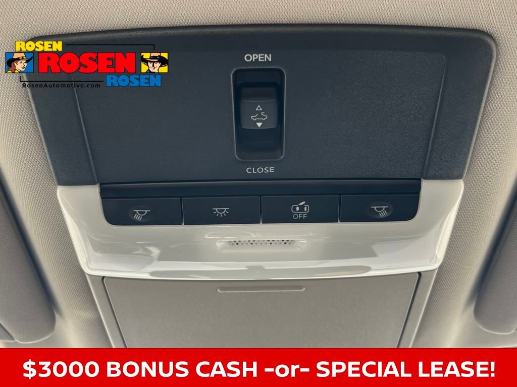 New 2025 Nissan Altima 2.5 SR w/ SR Premium Package image 31