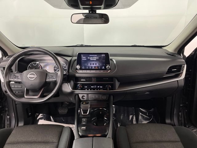 Certified 2025 Nissan Rogue SV FWD image 38