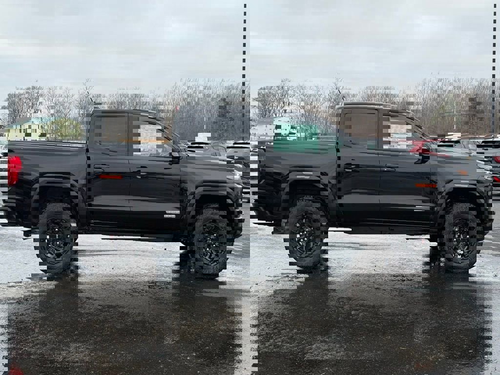 New 2026 GMC Canyon Elevation w/ Convenience Package image 9