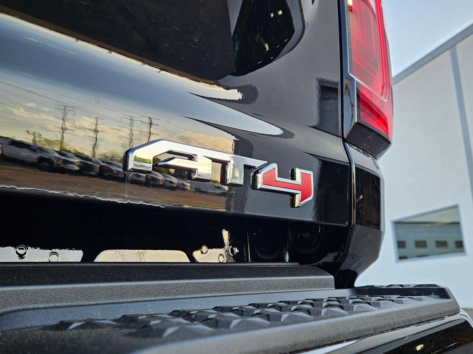 New 2026 GMC Canyon AT4 AWD/4WD image 30