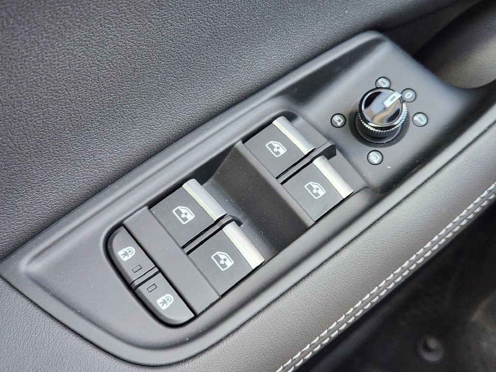 New 2027 Audi Q8 Premium Plus AWD/4WD image 24