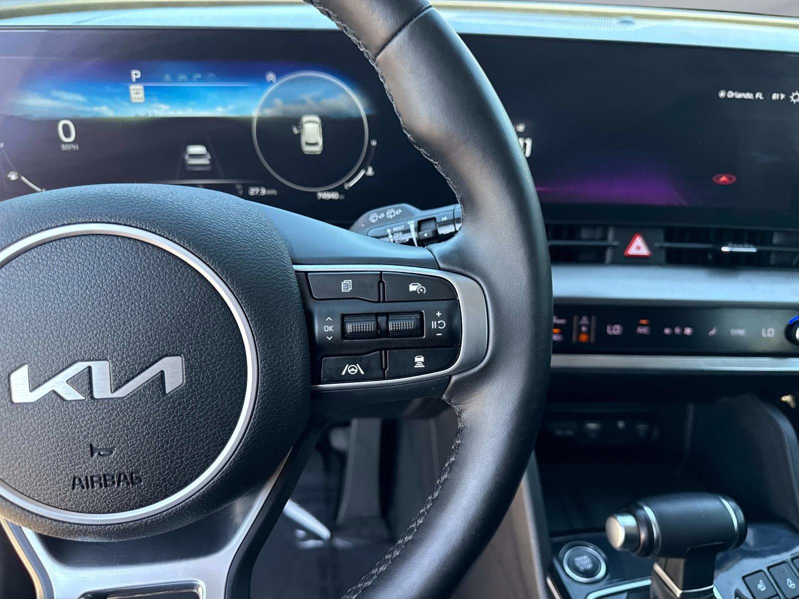 Used 2023 Kia Sportage SX image 32