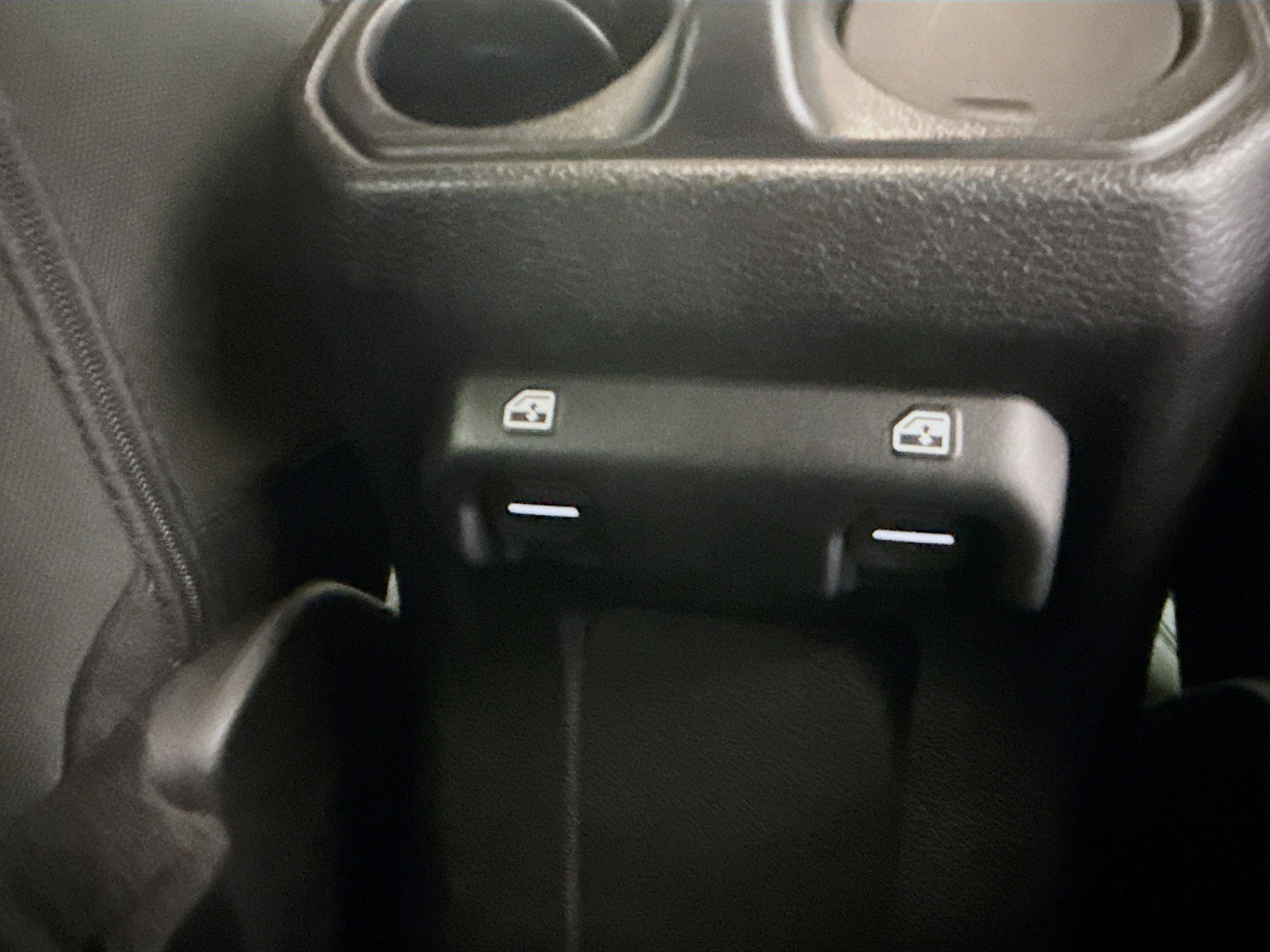 Used 2019 Jeep Wrangler Unlimited Sport S image 31