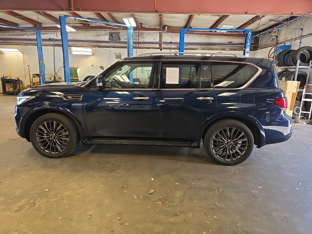 Used 2021 INFINITI QX80 Premium Select w/ Cargo Package RWD image 2