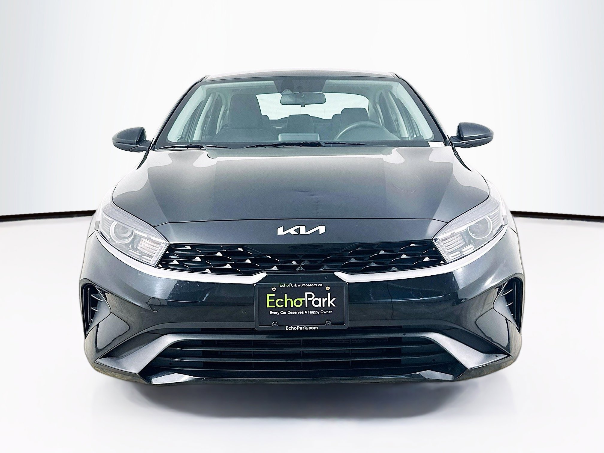 Used 2024 Kia Forte LXS image 2