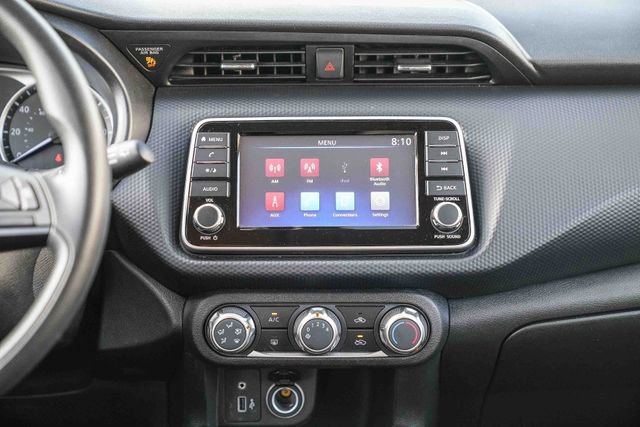 Used 2023 Nissan Kicks S image 15