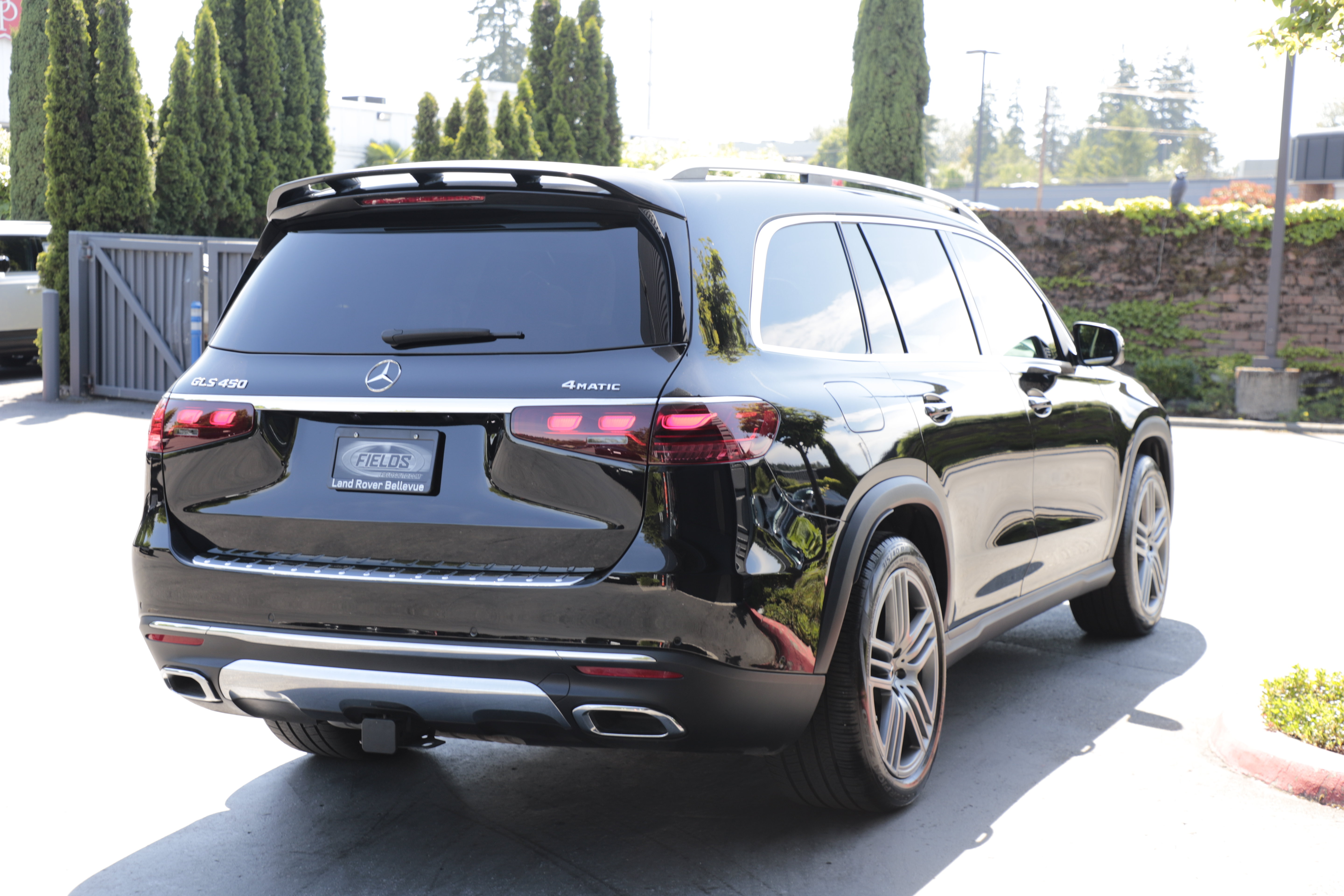 Used 2024 Mercedes-Benz GLS 450 4MATIC image 10
