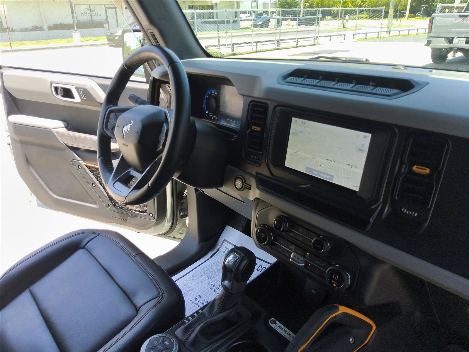Used 2023 Ford Bronco Badlands w/ Sasquatch Package AWD/4WD image 26