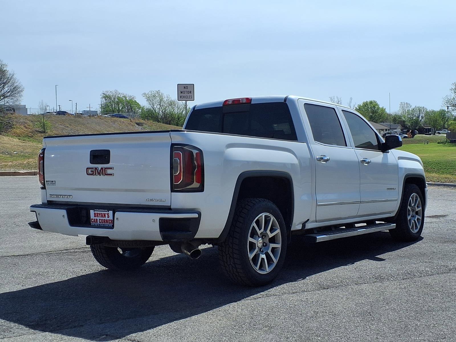 Used 2018 GMC Sierra 1500 Denali image 20