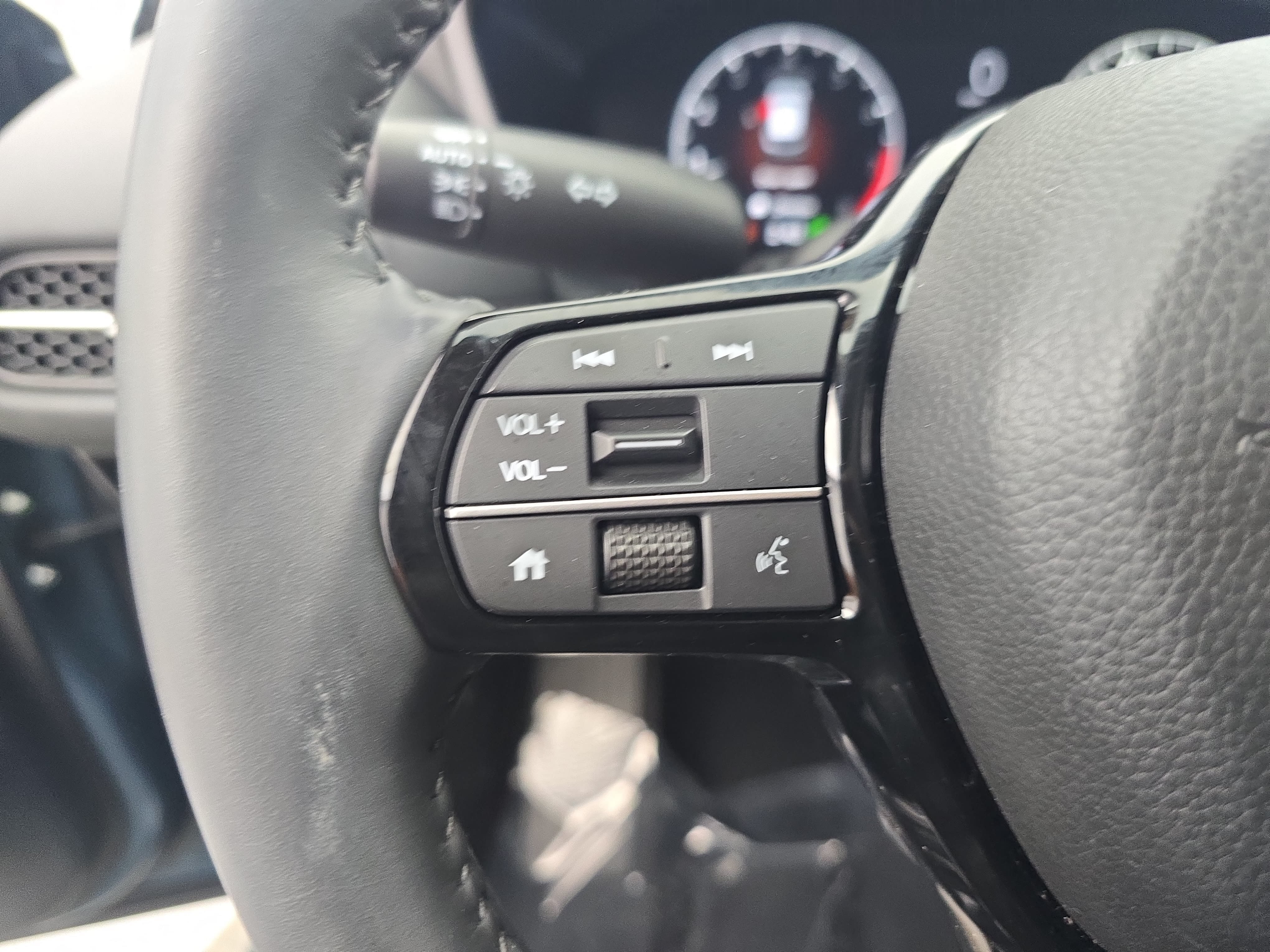 Used 2024 Honda HR-V EX-L image 15