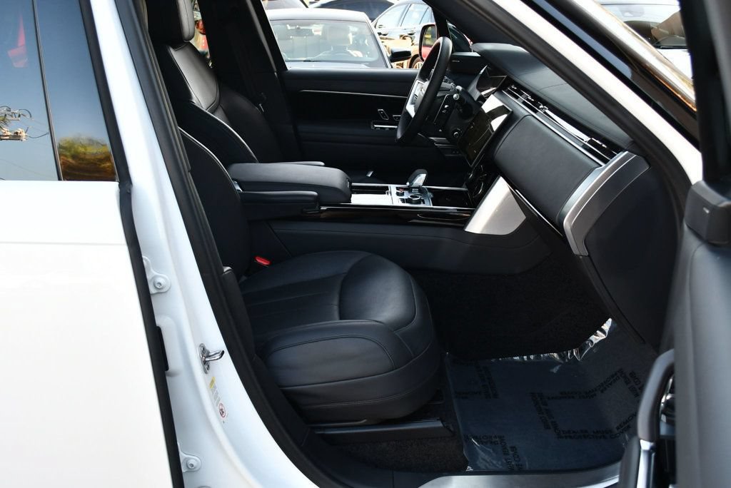 Used 2023 Land Rover Range Rover SE AWD/4WD image 46