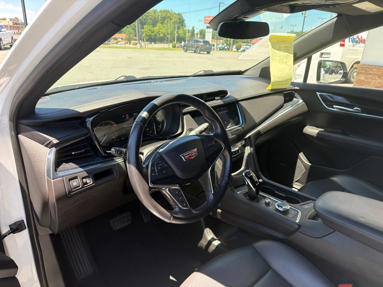 Used 2021 Cadillac XT5 Premium Luxury FWD image 4