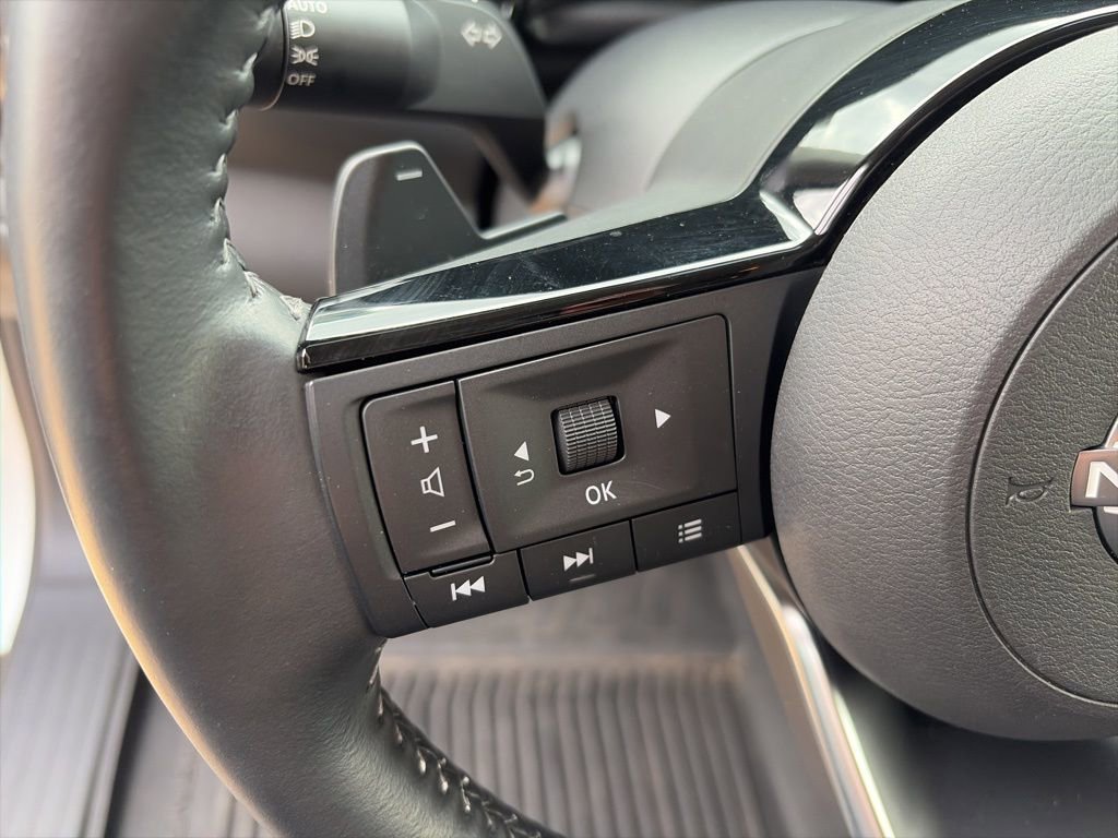 Certified 2024 Nissan Pathfinder SL image 13