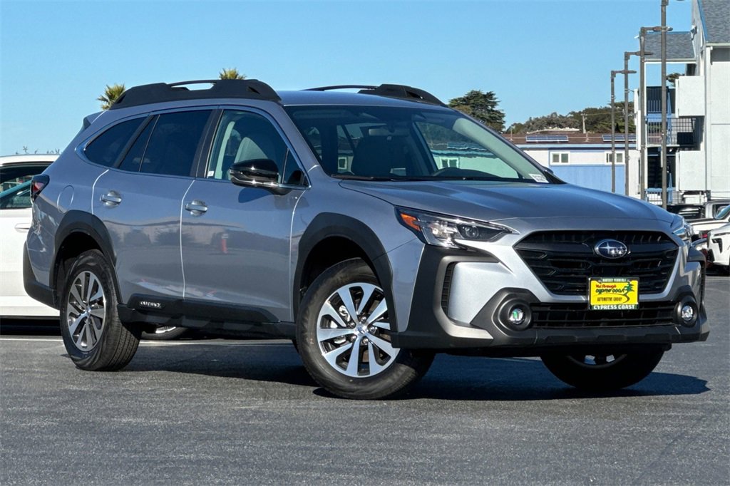 New 2025 Subaru Outback Premium image 2
