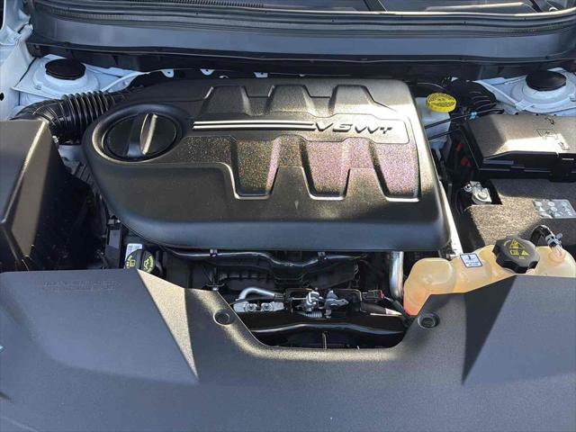 Used 2022 Jeep Cherokee Latitude w/ Sun & Sound Group image 33