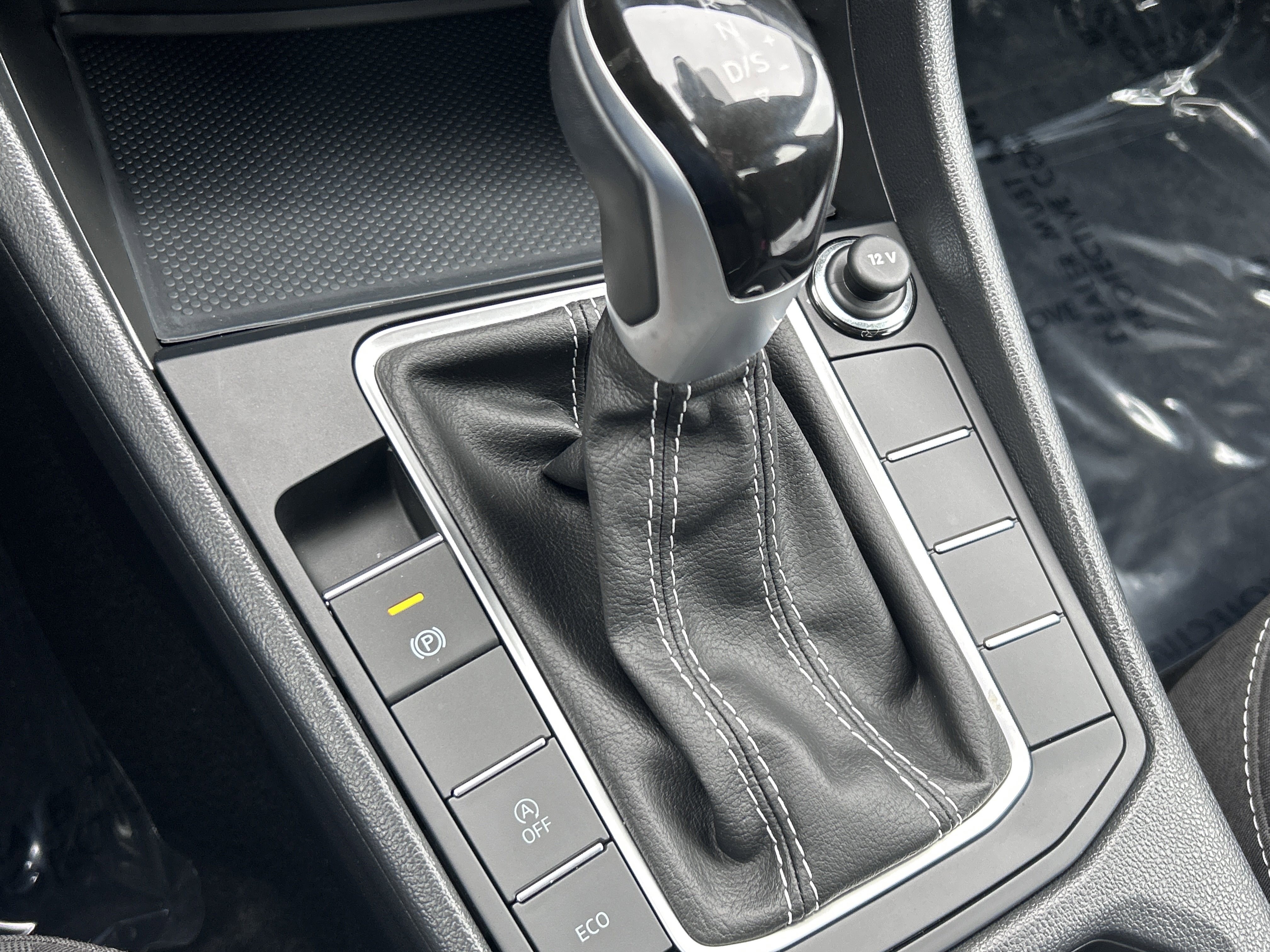 Certified 2024 Volkswagen Jetta S image 16