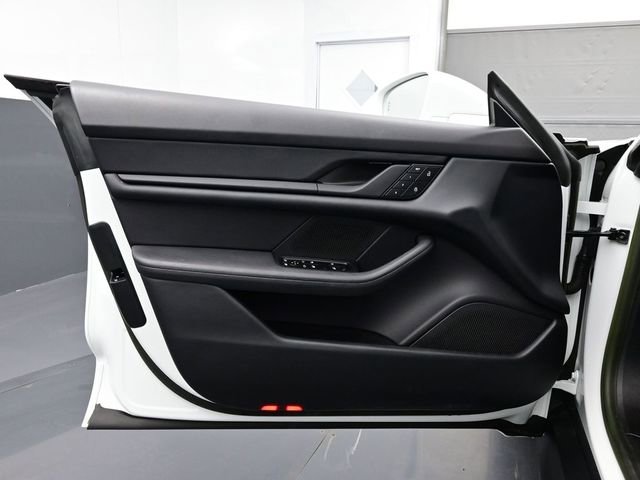 Certified 2023 Porsche Taycan w/ Premium Package image 7