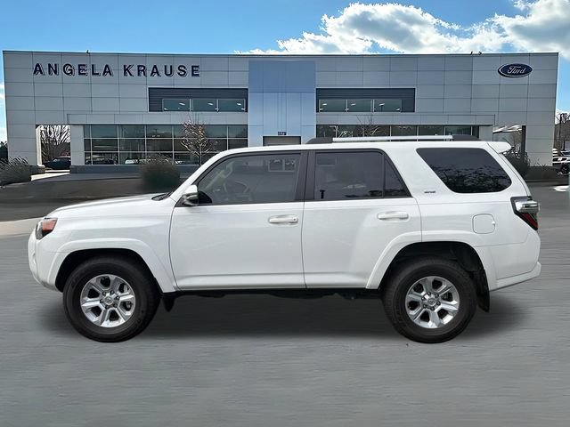 Used 2022 Toyota 4Runner SR5 Premium w/ Moonroof Package RWD image 4