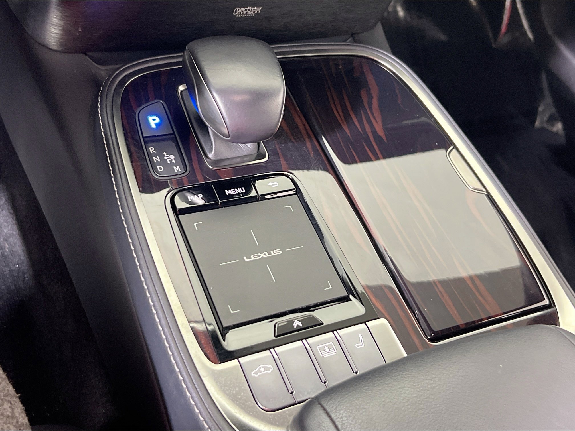 Used 2018 Lexus LS 500 AWD w/ Luxury Package image 17