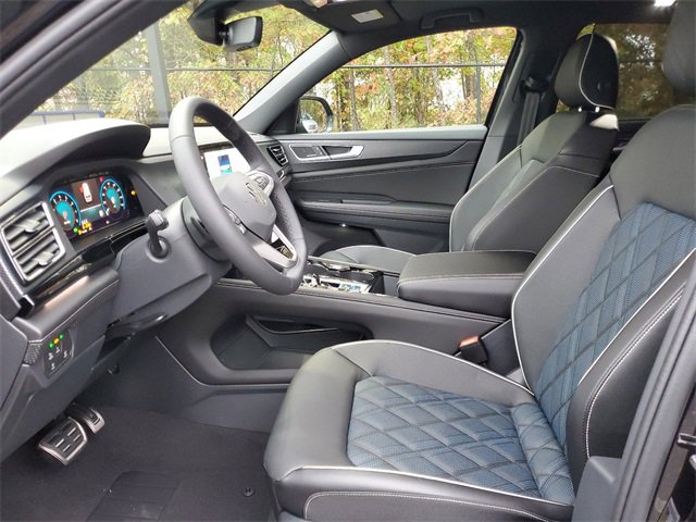 New 2025 Volkswagen Atlas Cross Sport SEL Premium R-Line image 24