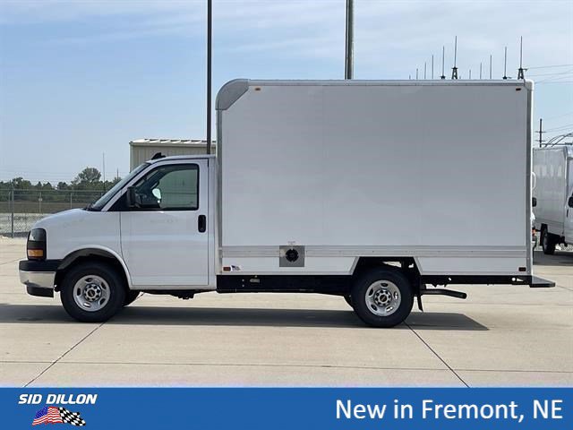 New 2025 GMC Savana 3500 w/ Power Convenience Package RWD image 16