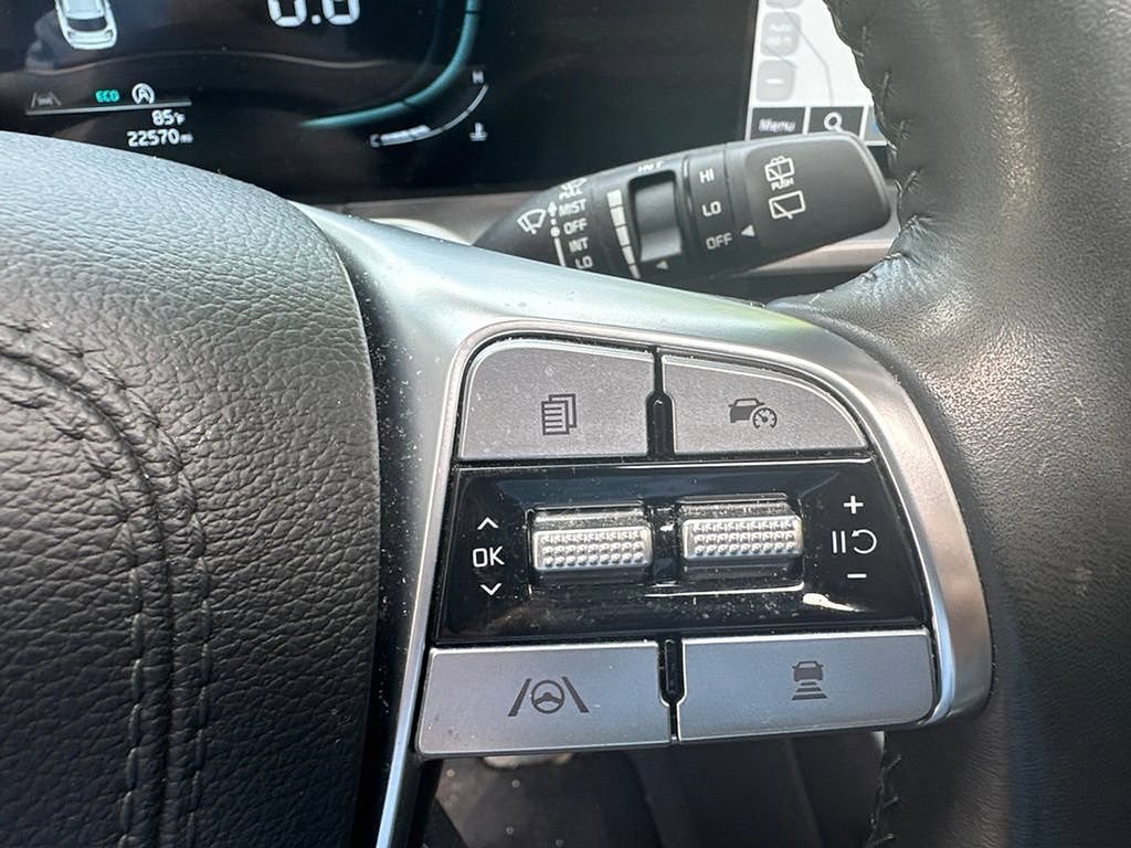 Used 2025 Kia Telluride S FWD image 14