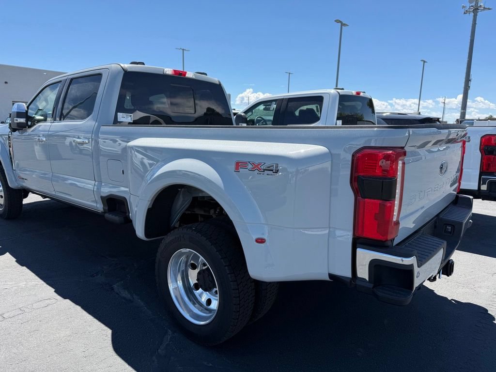 Used 2023 Ford F550 4x4 Crew Cab Super Duty w/ XL Chrome Package image 7
