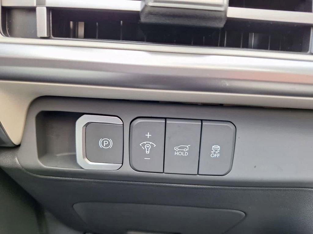 Used 2024 Hyundai Santa Fe SE image 12